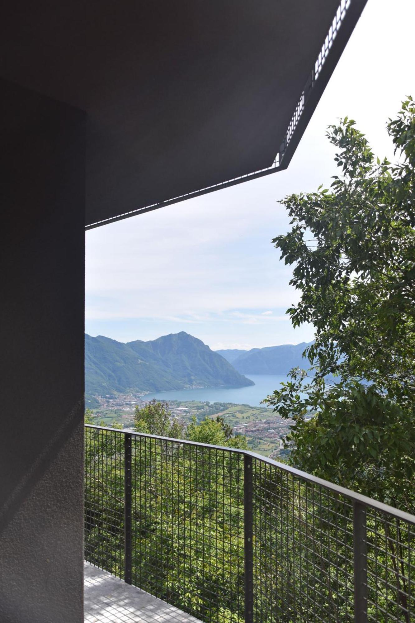 La Casa Di Cesare Hotel Rogno Luaran gambar