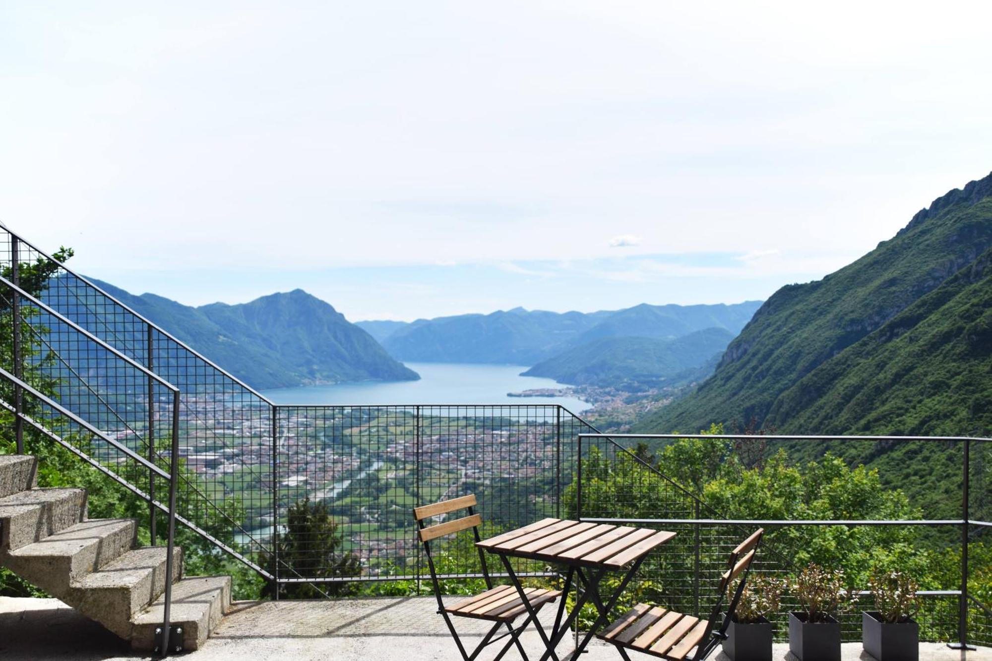 La Casa Di Cesare Hotel Rogno Luaran gambar