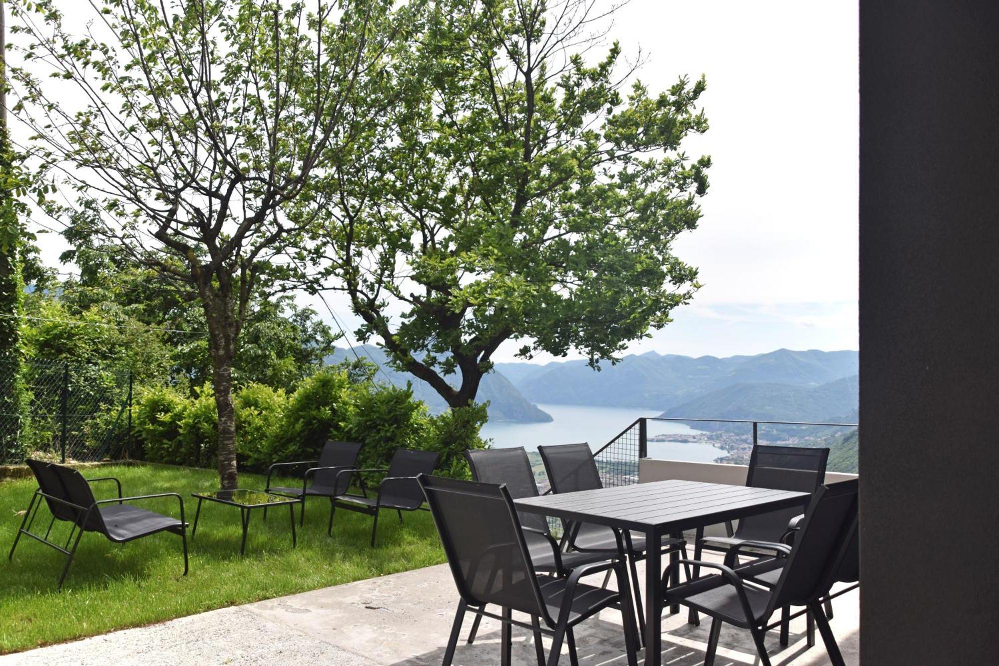 La Casa Di Cesare Hotel Rogno Luaran gambar