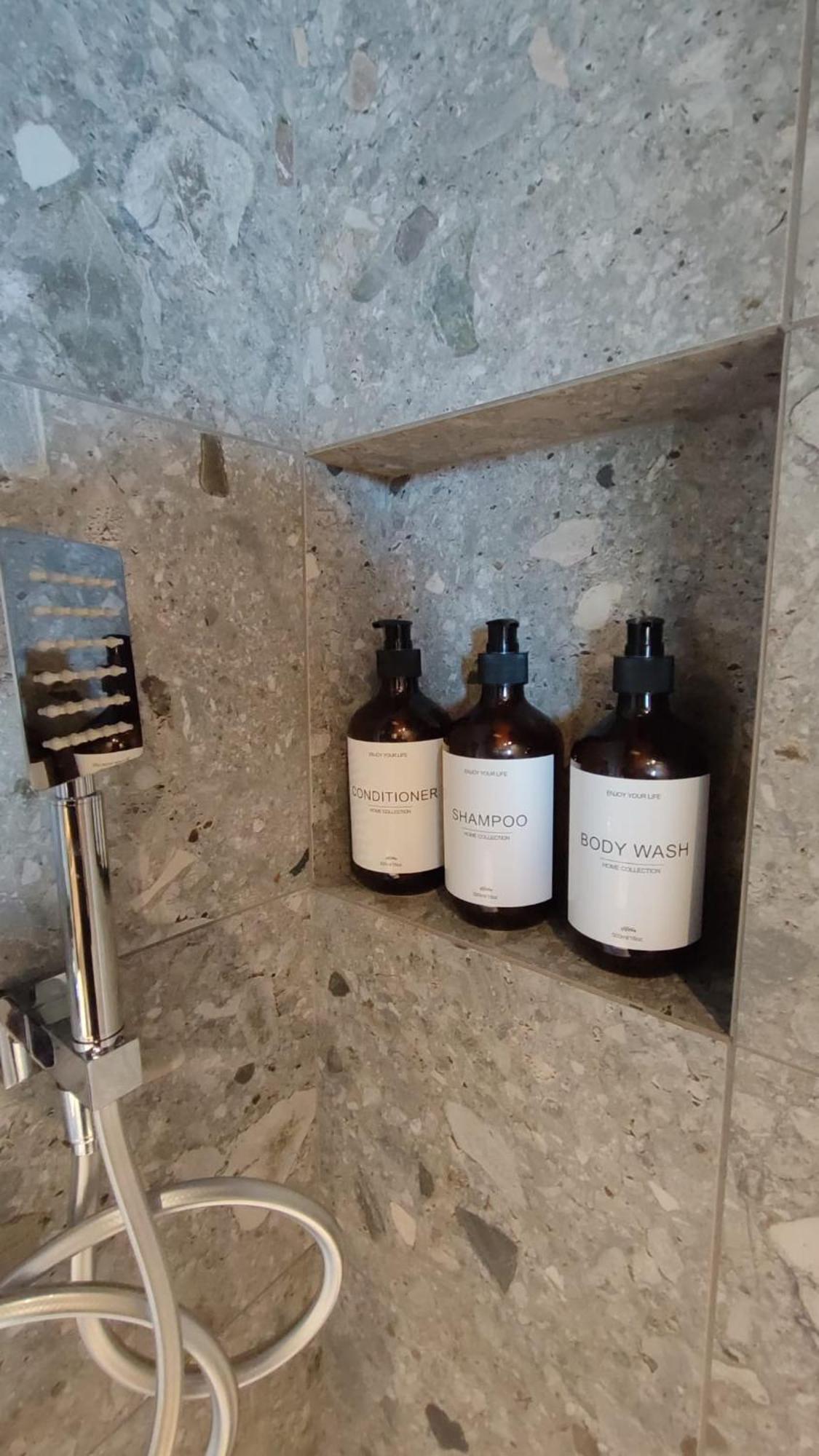 La Casa Di Cesare Hotel Rogno Bilik gambar