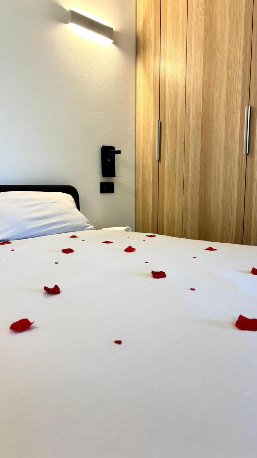 La Casa Di Cesare Hotel Rogno Bilik gambar