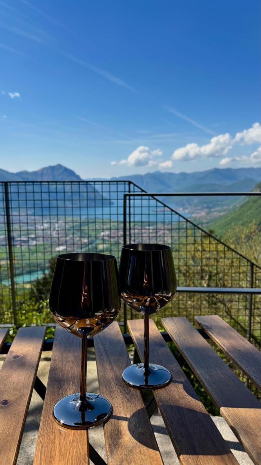 La Casa Di Cesare Hotel Rogno Bilik gambar